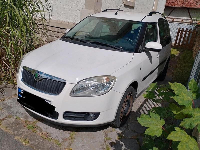 Weiß Gebraucht 2009 Skoda Roomster Style Kombi | 1.750 € (Guter Preis) - Bild 1/1