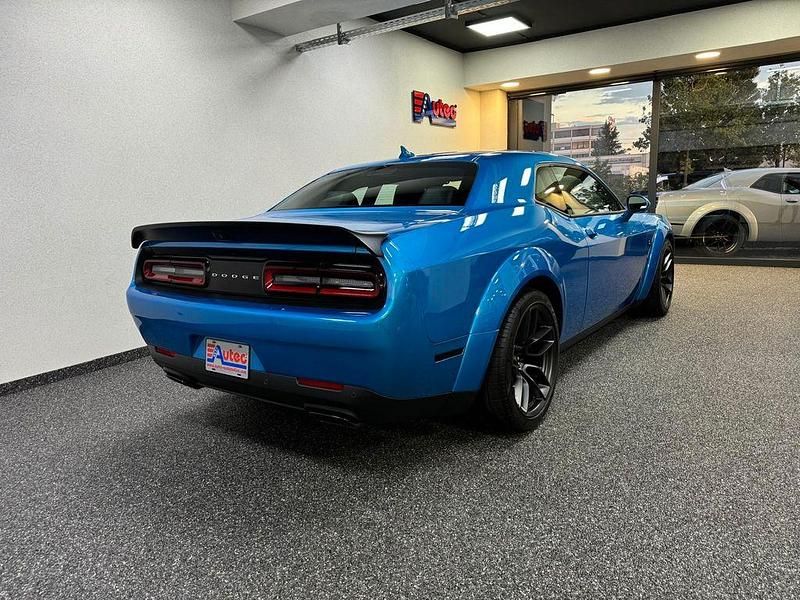 Neu Dodge Challenger 727 PS (534 kW) 2025 Blau Coupé
