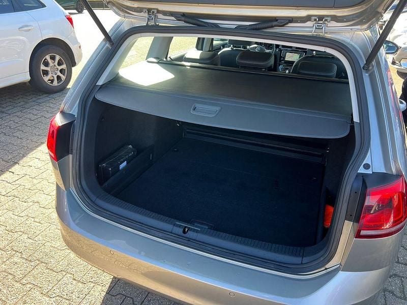 Gebraucht VW Golf VII Highline 150 PS (110 kW) 2015 Silber Kombi