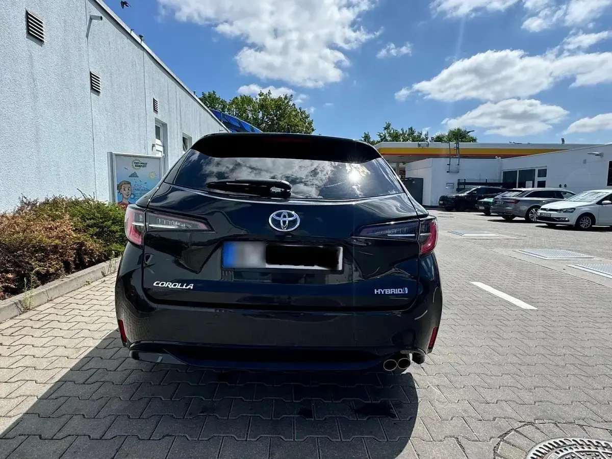 Gebraucht Toyota Corolla Lounge 184 PS (135 kW) 2020 Schwarz Limousine