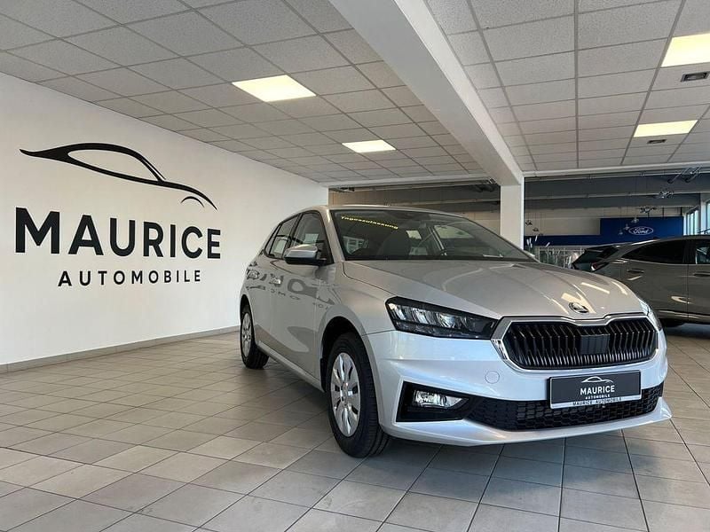Silber Neu 2025 Skoda Fabia Selection Kleinwagen | 20.490 € (Fairer Preis) - Bild 1/4