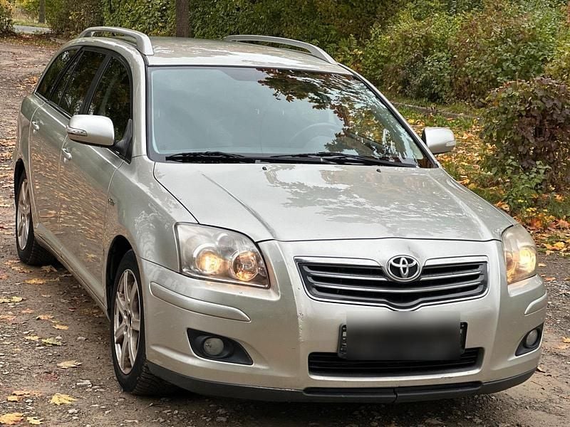 Silber Gebraucht 2008 Toyota Avensis Kombi | 1.200 € (Superpreis) - Bild 1/4