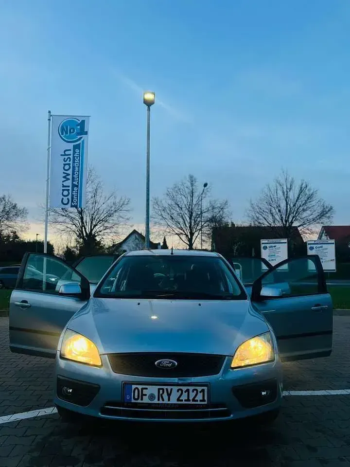Gebraucht Ford Focus 116 PS (85 kW) 2006 Kleinwagen