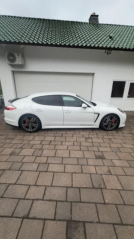 Gebraucht Porsche Panamera GTS 430 PS (316 kW) 2012 Weiß Limousine