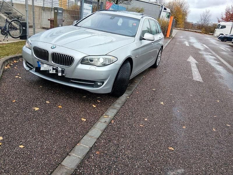 Silber Gebraucht 2012 BMW 525 Sport Line Kombi | 7.000 € (Superpreis) - Bild 1/4