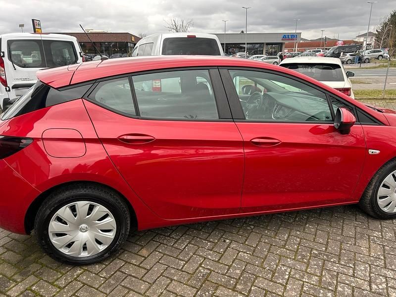 Gebraucht Opel Astra Edition 130 PS (95 kW) 2020 Andere farben Limousine