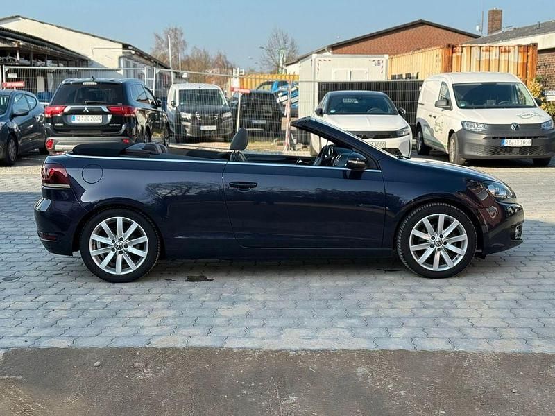 Gebraucht VW Golf 105 PS (77 kW) 2011 Violet Cabrio