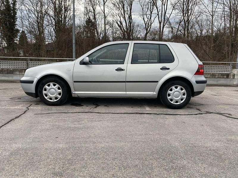 Gebraucht VW Golf IV 105 PS (77 kW) 2000 Silber Limousine