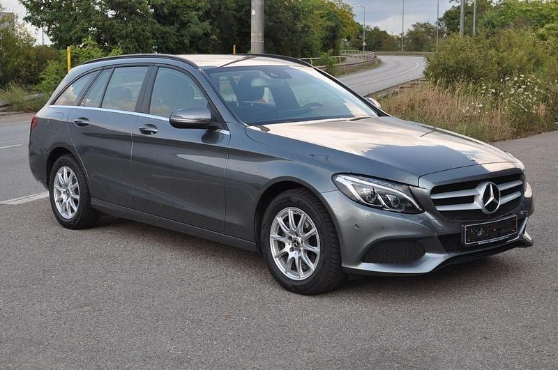 Grau Gebraucht 2017 Mercedes C200 Kombi | 14.490 € (Fairer Preis) - Bild 1/4