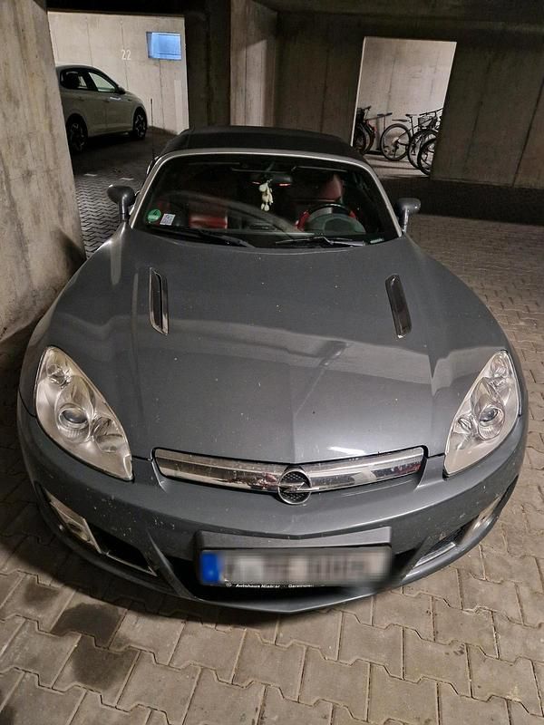 Gebraucht Opel GT 264 PS (194 kW) 2008 Grau Cabrio