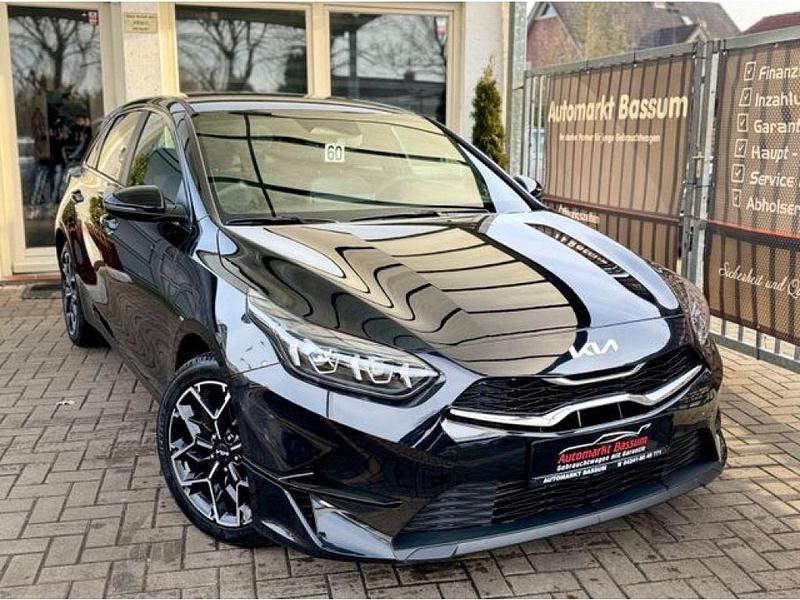 Second-hand Kia Ceed 101 CP (74 kW) 2025 Negru Hatchback