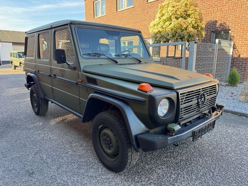 Grün Gebraucht 2008 Mercedes G280 SUV | 41.638 € (Etwas zu teuer) - Bild 1/4