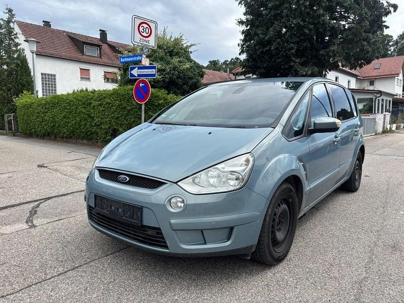 Używany Ford S-MAX Titanium 140 KM (102 kW) 2010 Szary Minivan