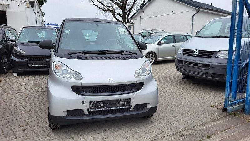 Gebraucht Smart ForTwo Coupé 61 PS (44 kW) 2011 Schwarz Coupé