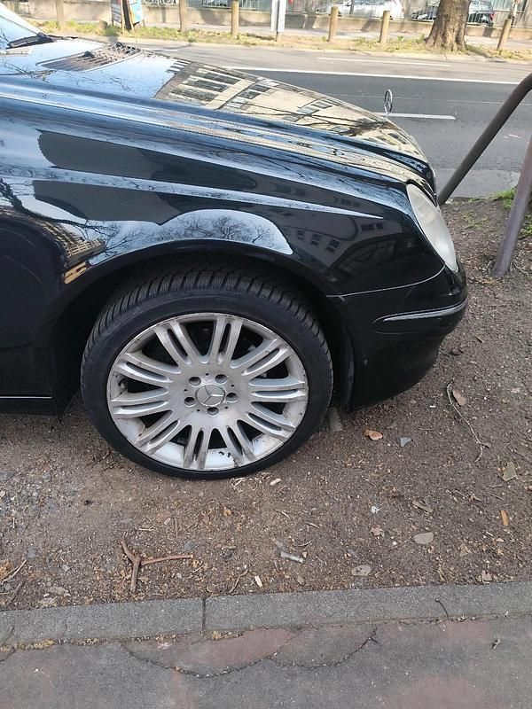 Gebraucht Mercedes E320 Avantgarde 224 PS (164 kW) 2006 Schwarz Kombi