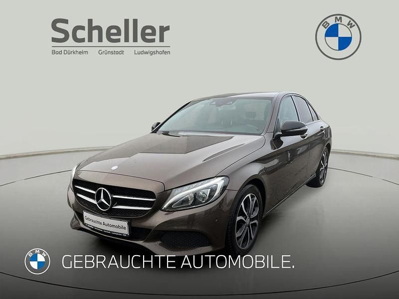 Braun Gebraucht 2017 Mercedes C200 Limousine | 14.900 € (Fairer Preis) - Bild 1/4