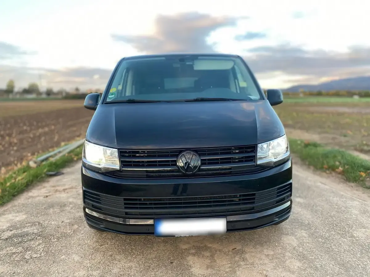 Gebraucht VW Multivan 204 PS (150 kW) 2016 Schwarz Van / Kleinbus