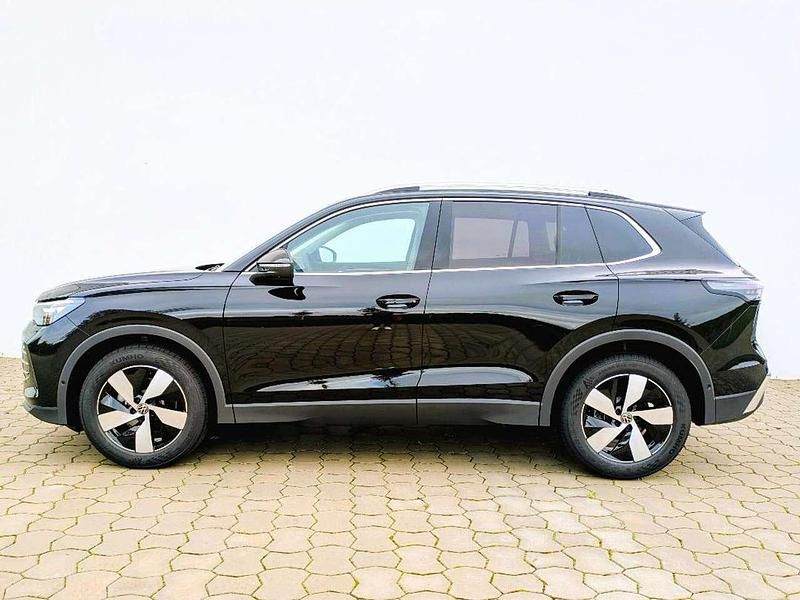 Neu VW Tiguan Elegance 150 PS (110 kW) 2025 Grenadillschwarz metallic SUV