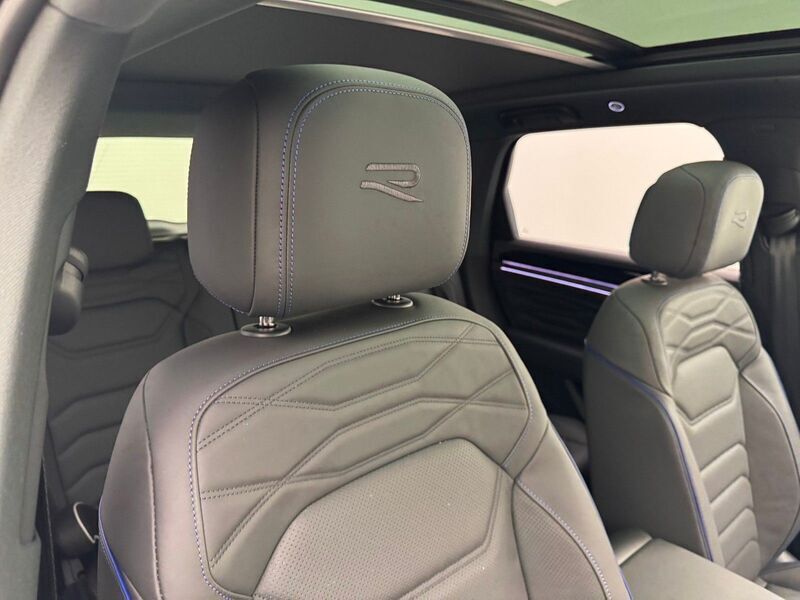 Gebraucht VW Touareg R 340 PS (250 kW) 2025 Beige metallic SUV