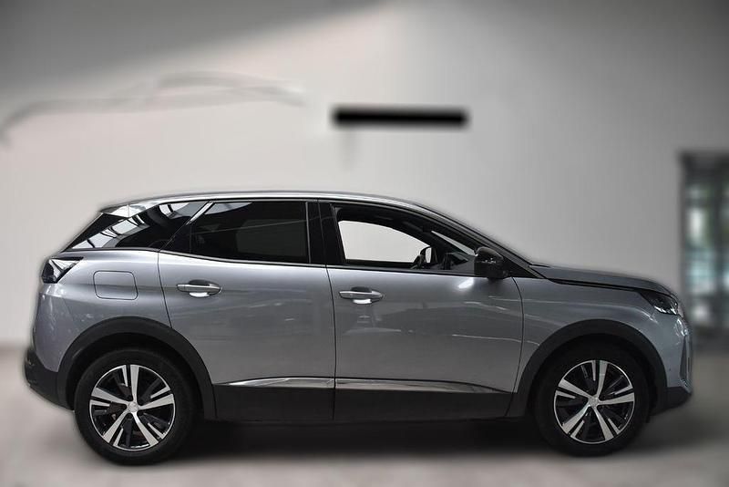 Grau metallic Gebraucht 2023 Peugeot 3008 Allure | 21.770 € (Superpreis) - Bild 1/4