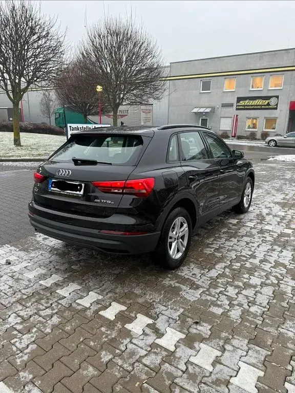 Gebraucht Audi Q3 Comfort 245 PS (180 kW) 2022 Schwarz SUV
