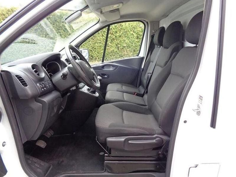 Gebraucht Renault Trafic Komfort 120 PS (88 kW) 2021 Weiß Van / Kleinbus