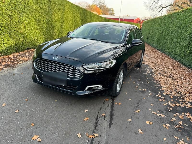 Gebraucht Ford Mondeo 160 PS (117 kW) 2019 Schwarz Kombi