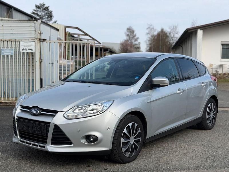 Gebraucht Ford Focus SYNC Edition 101 PS (74 kW) 2013 Silber Limousine