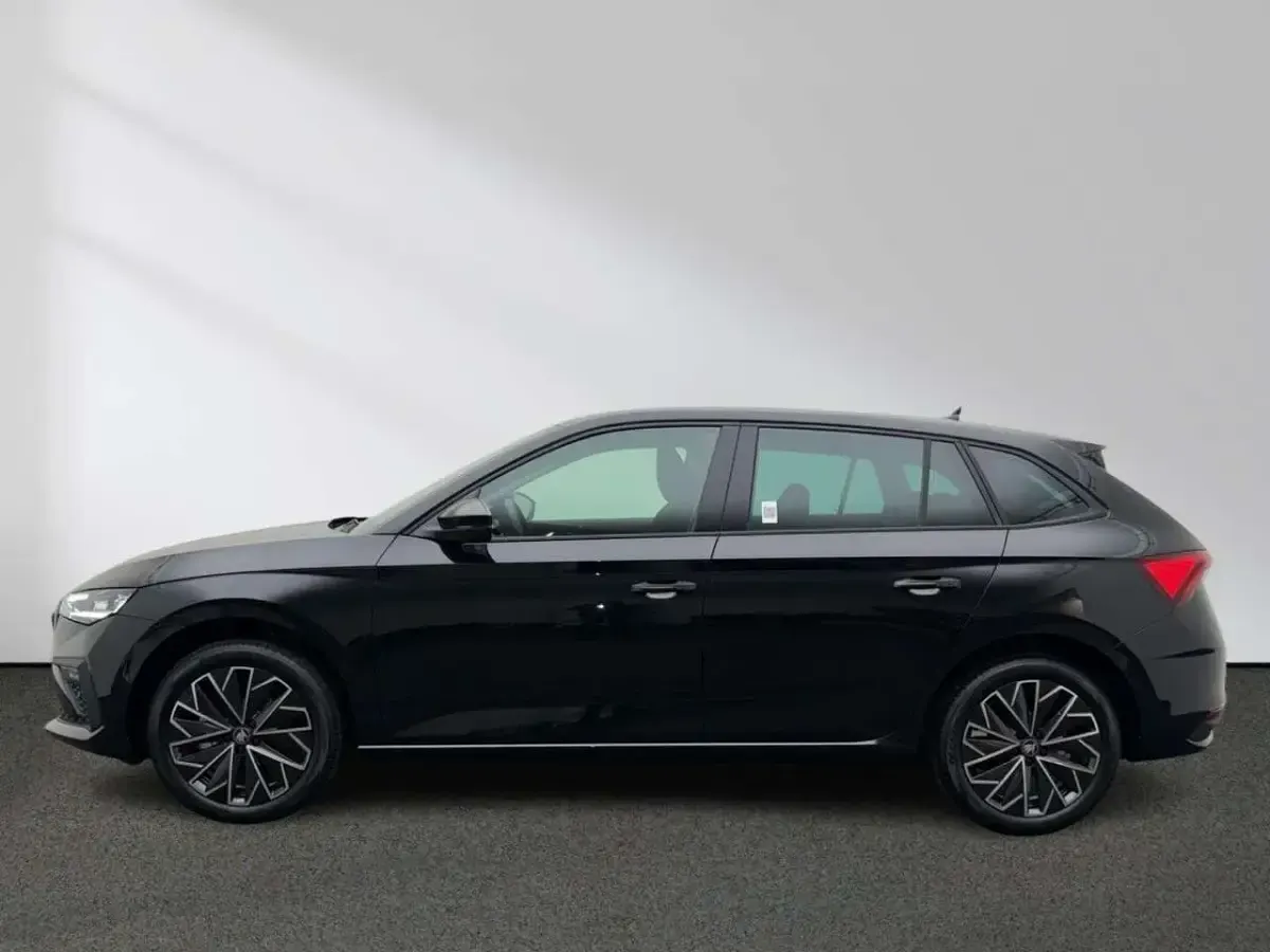 Gebraucht Skoda Scala Comfort 150 PS (110 kW) 2026 Magic schwarz Kleinwagen