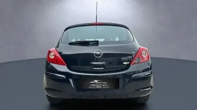 Używany Opel Corsa Catch Me 80 KM (58 kW) 2007 Czarny Hatchback