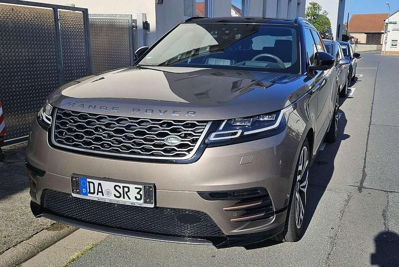 Braun Gebraucht 2018 Land Rover Range Rover Velar First Edition SUV | 39.800 € (Fairer Preis) - Bild 1/4