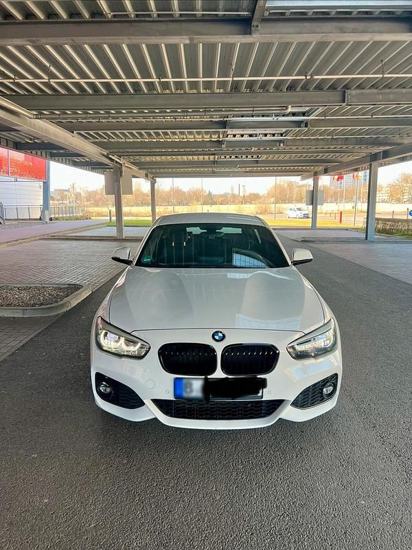 Gebraucht BMW 120 M Sport 184 PS (135 kW) 2017 Weiß Kleinwagen