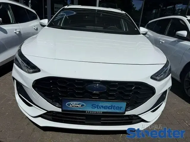 Gebraucht Ford Focus ST-Line 125 PS (91 kW) 2025 Weiß Limousine