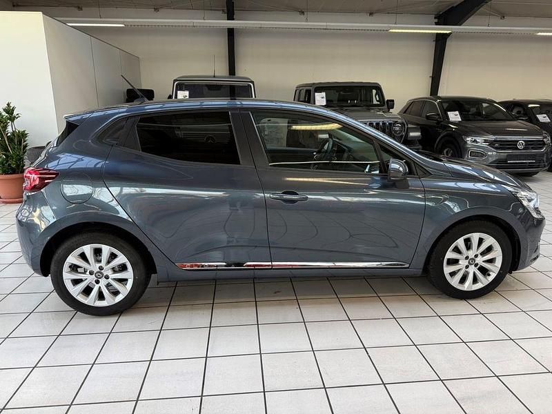 Gebraucht Renault Clio IV Experience 72 PS (52 kW) 2020 Grau Limousine