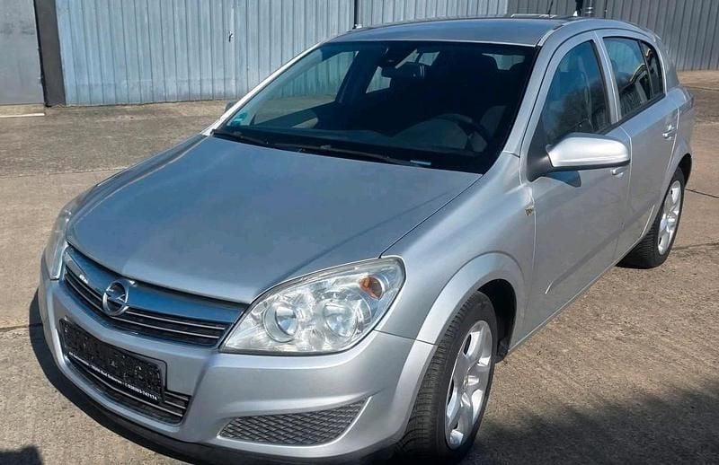 Gebraucht Opel Astra 90 PS (66 kW) 2006 Silber Kombi