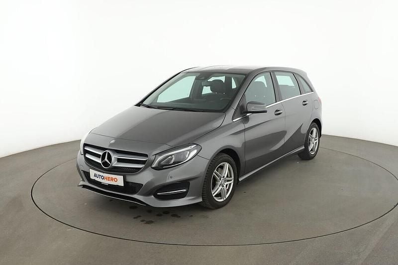 Grau Gebraucht 2016 Mercedes B200 Urban Van / Kleinbus | 13.970 € (Fairer Preis) - Bild 1/3