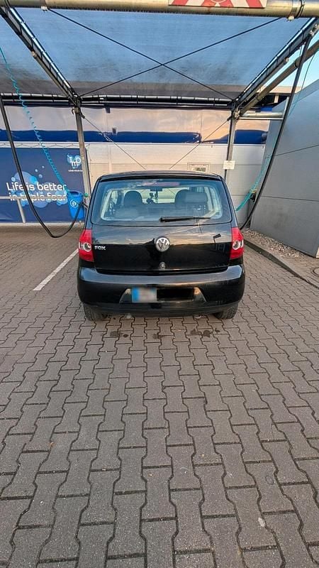 Usata VW Fox 75 CV (55 kW) 2005 Nero Utilitaria
