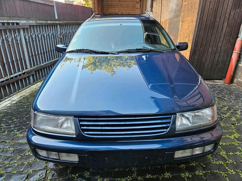 Blau Gebraucht 1997 VW Passat Kombi | 1.600 € (Fairer Preis) - Bild 1/4