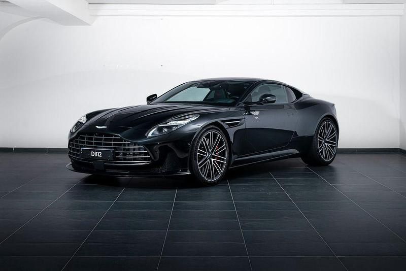 Gebraucht Aston Martin DB12 680 PS (500 kW) 2025 Schwarz