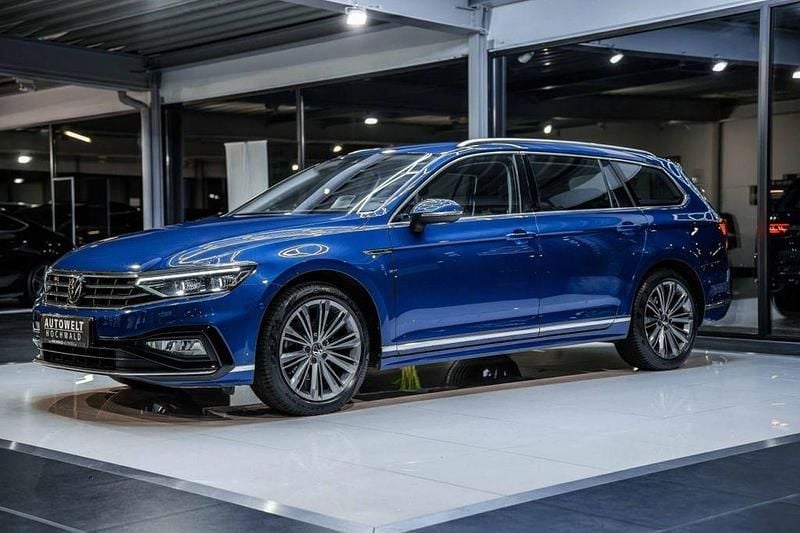 Gebraucht VW Passat Elegance 200 PS (147 kW) 2021 Blau Limousine