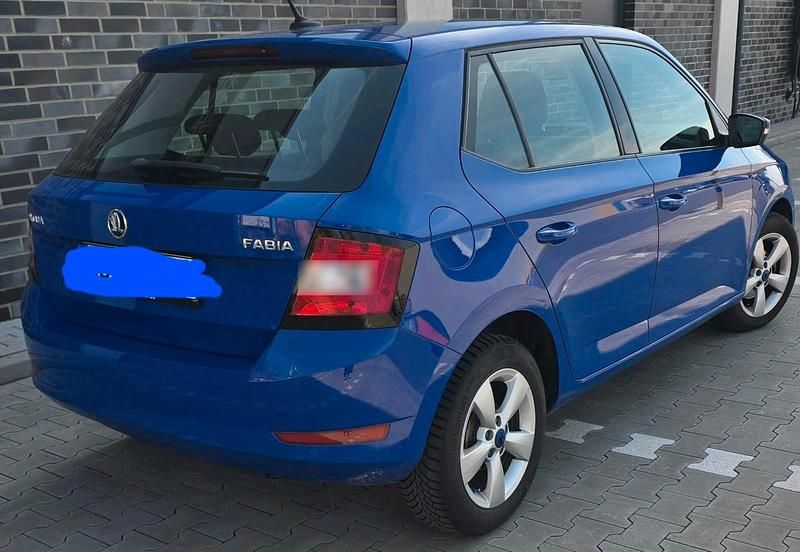Gebraucht Skoda Fabia 75 PS (55 kW) 2018 Blau Kleinwagen