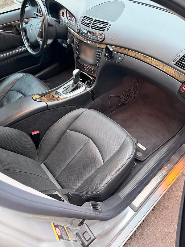 Gebraucht Mercedes E500 306 PS (225 kW) 2002 Silber Kombi
