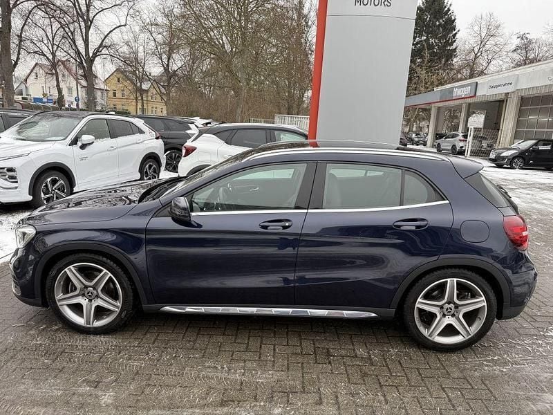 Gebraucht Mercedes GLA220 AMG line 184 PS (135 kW) 2017 Blau SUV