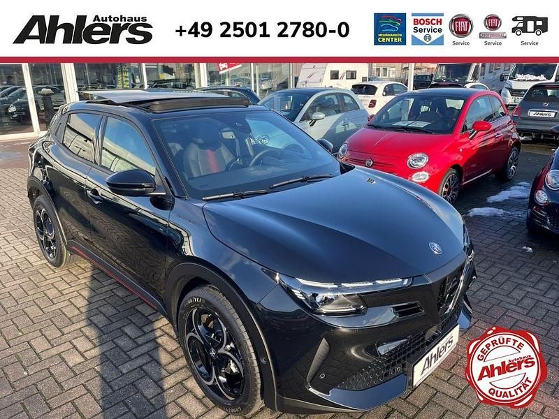 Schwarz Neu 2025 Alfa Romeo GT Junior Edizione Speciale SUV | 31.790 € (Fairer Preis) - Bild 1/4