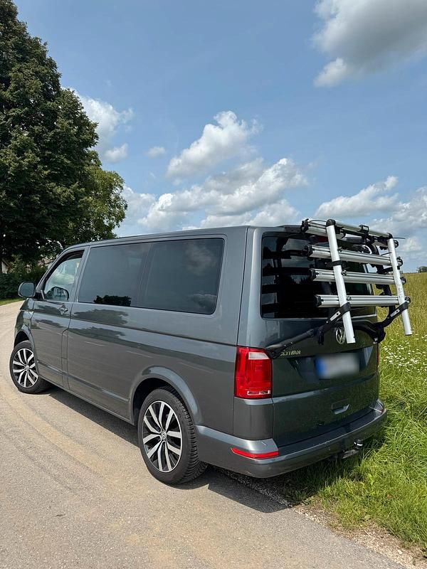 Usata VW Multivan 204 CV (150 kW) 2016 Grigio Monovolume