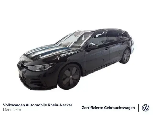 Gebraucht VW Passat R-line 150 PS (110 kW) 2025 Grenadillschwarz metallic Kombi