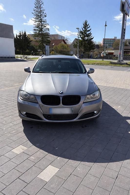Gebraucht BMW 325 Performance 330 PS (242 kW) 2010 Silber Kombi