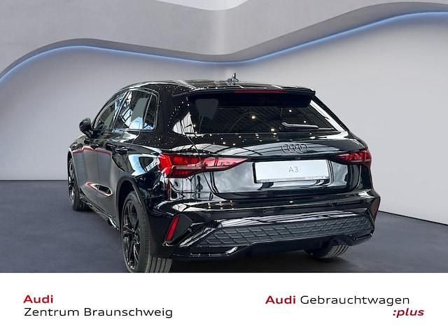Gebraucht Audi A3 Sportback e-tron Ambiente 272 PS (200 kW) 2026 Mythosschwarz metallic Kleinwagen