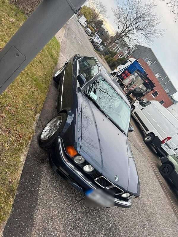 Second-hand BMW 740 286 CP (210 kW) 1992 Albastru Berlinǎ