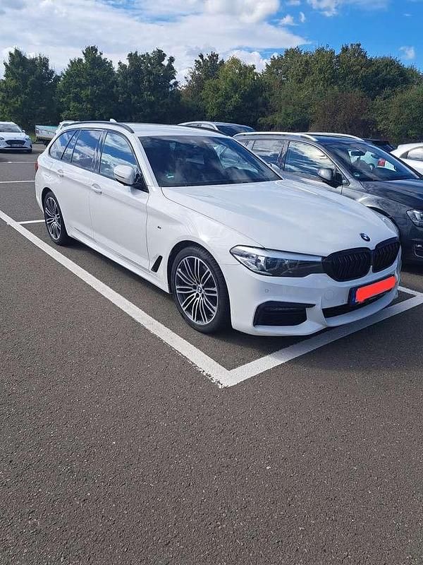 Gebraucht BMW 530 M Sport 265 PS (194 kW) 2020 Weiß Kombi